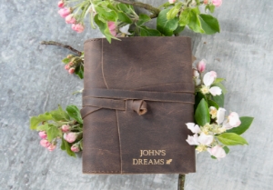 Enya Refillable Journal