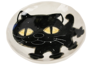 An eye catching feline takes the starring role on our Blue Witch Coraline ceramic collection.Each Plate is ingeniously hand illustrated by a prolific artist. The canny brush strokes and cunning design create a curiosity with an air of mystery. Each piece is hand tooled to form a slightly eccentric asymmetrical shape. Visually and audibly theatrical whilst great for everyday use, dishwasher safe and microwave friendly to guarantee the colour will never fade.  It will also add a magical charm to a dinner party. Guaranteed to make the kids ‘Meow’ with delight and full of joie de vivre at any fun theme party!