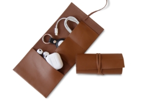 A versatile yet relaxed style, the Indiana Travel & Tech Kit Roll is full of character and thoroughly modern. Handmade from high quality genuine calf leather with naturally light oiled skin to infuse an adventurous feel. Uncomplicated with simple elegant, stitched edging only reinforces the books profile without being overly overt. The simplicity of the structure is divine with no need to add further design twists. This charismatic range promises to travel the distance with you.Your passion for writing will be extended with the refillable booklet pages which can be changed with ease. As one story ends another will begin.