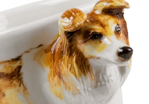 Beautifully presented on a Blue Witch ceramic is the happy, intelligent and eager to please Shetland Sheepdog or Sheltie as it is often known. With its roots in herding on the Shetland Islands, off Great Britain.