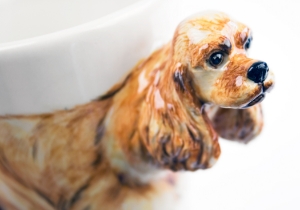 A gorgeous Blue Witch ceramic immortalising the stunning American Cocker Spaniel. A perfect family pet, this adorable breed is renowned for its affable personality.