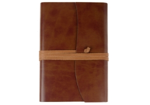 A very intelligent collection: The Romano Journal is supremely refined and redefined with natural recycled leather, specially created by professional Italian leather craftsmen. Employing advanced techniques, the environmental impact is much reduced. By using what is essentially a waste material it retains many of the properties and textures of regular leather without losing that wonderful natural leather smell. Uncompromised quality which is distinctive and is still a luxurious option. The leather has a glossy finish whilst still allowing for flexibility.