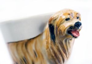 Beautifully brought to life on this Blue Witch ceramic is the intelligent Pyrenean Sheepdog which were used by the French after World War One as courier and rescue dogs.
