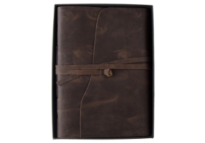 Each Enya Journal is unique. It is an eastern maverick that is big on character with a rustically raw style, featuring full-grain buffalo leather.Nothing is done to hide the scars and marks, twists and notches which are natural to the skin. Instead, they become a celebratory feature to reinvent the rules: Imperfection is the new perfection. A grounded character which is full of fantastic charisma. The Enya a soul mate for your adventures in life.