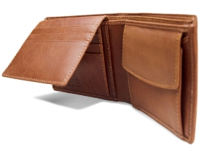 Casual yet distinctive. This handsome leather Fat Boy billfold wallet with flap is the classic combination of functionality and practicality making it the perfect every-day accessory. Handmade from high-quality calf leather. It has been produced to the highest standard to give the wallet great form and stability. Inbuilt RFID-blocking technology protection to prevent identity theft by unknown card scanners and readers.