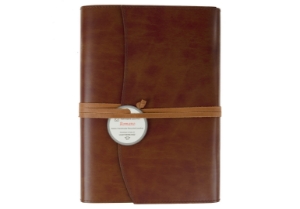 A very intelligent collection: The Romano Refillable Journal is supremely refined and redefined with natural recycled leather, specially created by professional Italian leather craftsmen. Employing advanced techniques, the environmental impact is much reduced. By using what is essentially a waste material it retains many of the properties and textures of regular leather without losing that wonderful natural leather smell. Uncompromised quality which is distinctive and is still a luxurious option. The leather has a glossy finish whilst still allowing for flexibility.