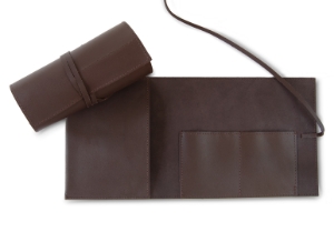 A versatile yet relaxed style, the Indiana Travel & Tech Kit Roll is full of character and thoroughly modern. Handmade from high quality genuine calf leather with naturally light oiled skin to infuse an adventurous feel. Uncomplicated with simple elegant, stitched edging only reinforces the books profile without being overly overt. The simplicity of the structure is divine with no need to add further design twists. This charismatic range promises to travel the distance with you.Your passion for writing will be extended with the refillable booklet pages which can be changed with ease. As one story ends another will begin.