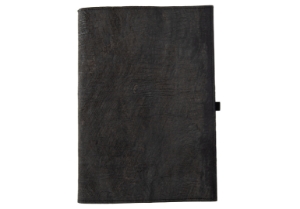 A simple yet sophisticated design. The rustic Bark Refillable Journal is created by Mother Nature herself and it will transport your senses to the great outdoors.The unique form and pattern of the natural bark is combined with our artisans' expertise to enhance this exciting tactile and sensory experience. Highlighting its own uniqueness, the outstanding design has become one of our most enchanting collections of all time.