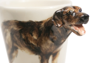 Beautifully presented on an original Blue Witch ceramic. This intelligent and courageous Chesapeake Bay Retriever makes a great family pet and was traditionally a hunting companion. They have a bright and happy disposition and are known for their love of water.
