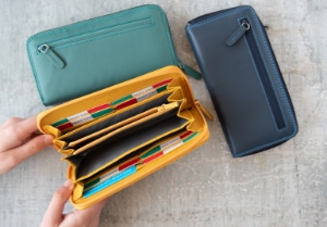 Nina is an elegant collection of Italian-made accessories from small wallets and cosmetic bags to handbags and clutches. They are available in a luxurious choice of colors. The perfect companion to carry wherever you go.
