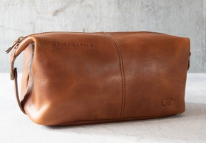 Designed for all your grooming needs. The splendid Marco Polo Italian luxury leather wash bag is handcrafted in Florence. This collection's main focal point is the quality of the leather, which is the best grade of full-grain leather hide. This matchless leather is painstakingly tanned by Italian leather craftsmen using the world’s most environmentally friendly tanning method which utilizes vegetable dyes. Completely natural and durable. A functional and practical option for transporting grooming essentials, making it the ideal companion for holidays, business trips, or a weekend away.