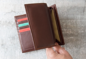 Nina is an elegant collection of Italian-made accessories from small wallets and cosmetic bags to handbags and clutches. They are available in a luxurious choice of colors. The perfect companion to carry wherever you go.