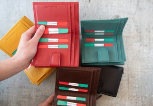 Nina is an elegant collection of Italian-made accessories from small wallets and cosmetic bags to handbags and clutches. They are available in a luxurious choice of colors. The perfect companion to carry wherever you go.