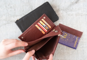 Nina is an elegant collection of Italian-made accessories from small wallets and cosmetic bags to handbags and clutches. They are available in a luxurious choice of colors. The perfect companion to carry wherever you go.