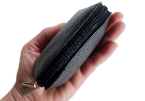 Nina is an elegant collection of Italian-made accessories from small wallets and cosmetic bags to handbags and clutches. They are available in a luxurious choice of colors. The perfect companion to carry wherever you go.