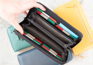 Nina is an elegant collection of Italian-made accessories from small wallets and cosmetic bags to handbags and clutches. They are available in a luxurious choice of colors. The perfect companion to carry wherever you go.