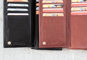 Nina is an elegant collection of Italian-made accessories from small wallets and cosmetic bags to handbags and clutches. They are available in a luxurious choice of colors. The perfect companion to carry wherever you go.